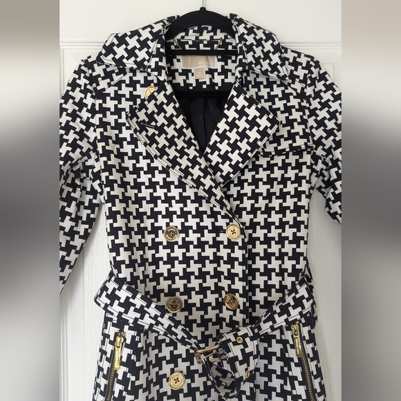 Michael Kors Trench Coat - Picture 7 of 9